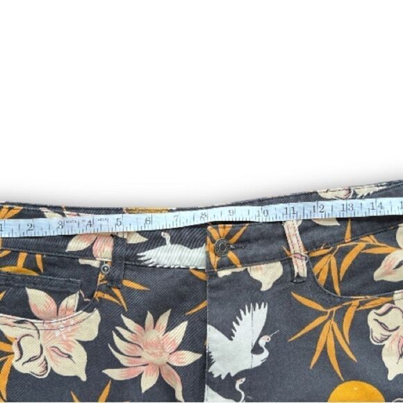 Quiksilver Womens Drift Away Shorts size 29 - Picture 9 of 10